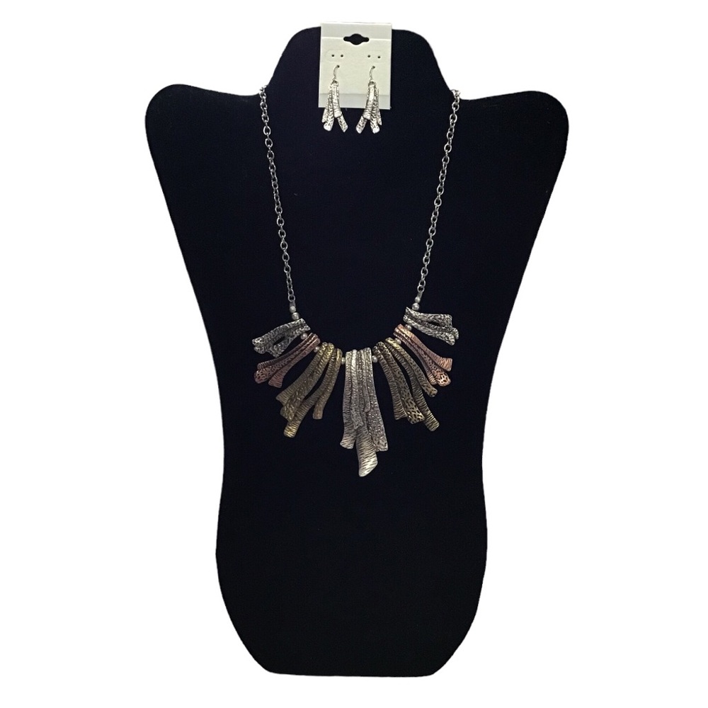 Necklace And Earrings Set - Picture 1 of 5